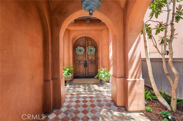 Detail Gallery Image 6 of 64 For 2516 Walnut Ave, Manhattan Beach,  CA 90266 - 5 Beds | 5/1 Baths