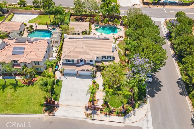 2394 Old Heritage Road, Riverside CA: https://media.crmls.org/medias/7b15bb01-c806-4d2b-b250-1b68111a955e.jpg