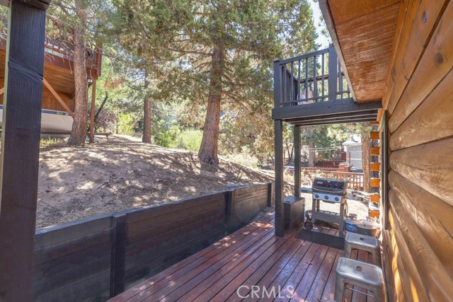 893 Silver Tip Drive, Big Bear CA: https://media.crmls.org/medias/7b166ed7-5c24-4d3a-b21b-3d33aacdb9cd.jpg