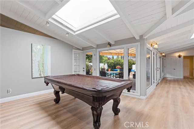 13405 Tiara Street, Valley Glen CA: https://media.crmls.org/medias/7b178fb4-9ac3-4e58-aba4-7aae39d2666e.jpg