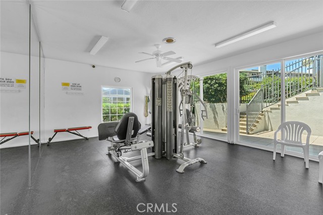 200 Mcneil Lane, Newport Beach CA: https://media.crmls.org/medias/7b17dc46-afa6-453c-bb4a-317a379cd52b.jpg