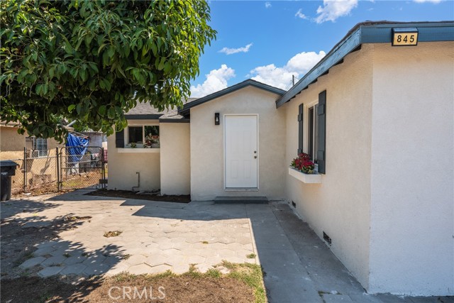 845 Garner Avenue, San Bernardino CA: https://media.crmls.org/medias/7b17fe45-9e84-4cf7-89d1-d465fae8105f.jpg