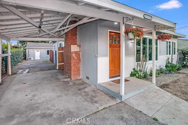 Detail Gallery Image 2 of 18 For 15334 Bledsoe St, Sylmar,  CA 91342 - 5 Beds | 2 Baths