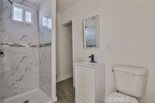 Detail Gallery Image 28 of 38 For 430 W 64th, Los Angeles,  CA 90003 - 3 Beds | 3 Baths