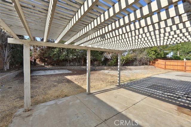 Detail Gallery Image 24 of 27 For 25252 Delphinium Ave, Moreno Valley,  CA 92553 - 4 Beds | 2 Baths
