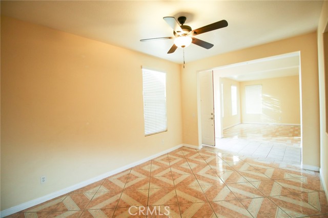 Detail Gallery Image 5 of 33 For 31592 Palomar Rd, Menifee,  CA 92584 - 5 Beds | 2/1 Baths