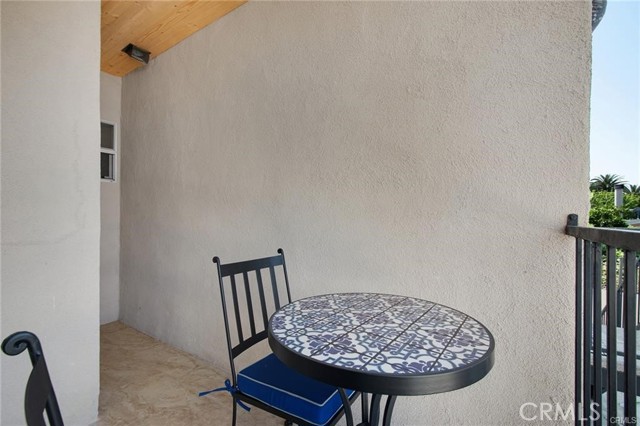 Image 19 of 20 For 971 Manzanita Street