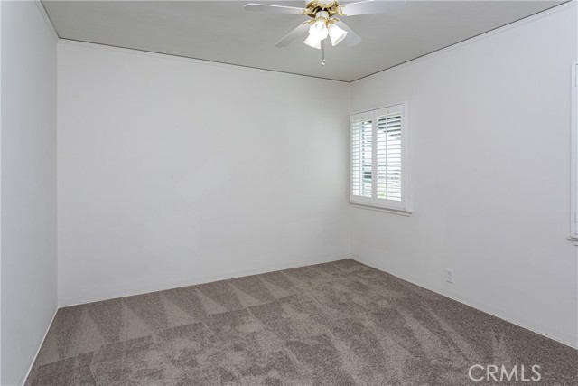 620 S Bel Aire Drive, Burbank CA: https://media.crmls.org/medias/7b1fc8f4-152f-4085-9991-63875fc70cf1.jpg