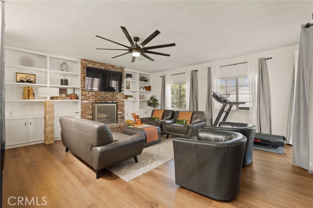 Detail Gallery Image 33 of 46 For 1675 W Mells, Anaheim,  CA 92802 - 4 Beds | 2/1 Baths