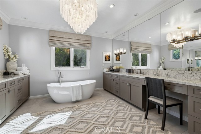 Detail Gallery Image 23 of 37 For 3850 Prado De Las Uvas, Calabasas,  CA 91302 - 5 Beds | 5 Baths