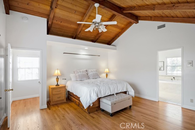 870 Rosecrans Avenue, Manhattan Beach, California 90266, 3 Bedrooms Bedrooms, ,2 BathroomsBathrooms,Residential,Sold,Rosecrans,SB21187159