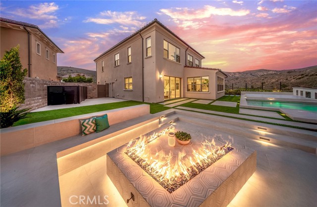 Detail Gallery Image 4 of 50 For 100 Albero, Irvine,  CA 92602 - 4 Beds | 3/1 Baths