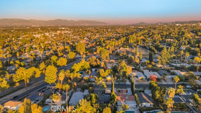 Detail Gallery Image 33 of 37 For 6245 Jumilla Ave, Woodland Hills,  CA 91367 - 3 Beds | 3 Baths