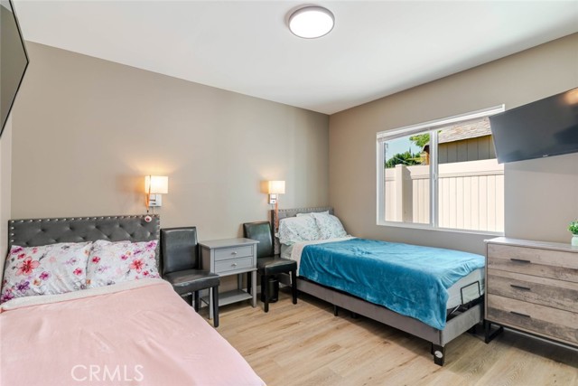 7315 Jamieson Avenue, Reseda CA: https://media.crmls.org/medias/7b22aa82-15b3-46af-86cd-0d98494f214a.jpg