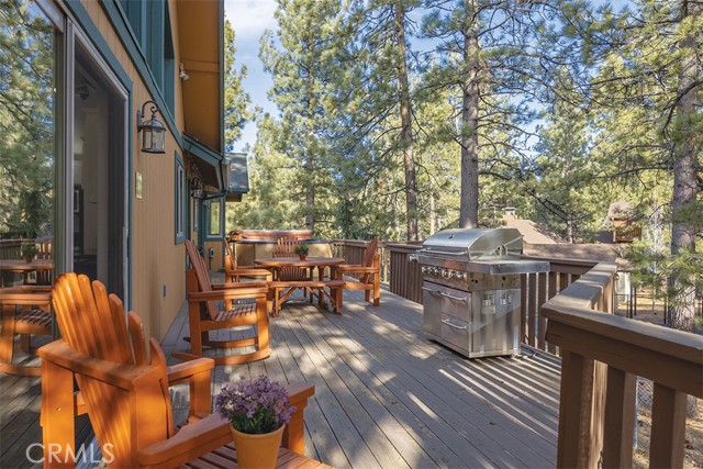 39607 Forest Road, Big Bear Lake CA: https://media.crmls.org/medias/7b22ce28-5fdb-46e6-a4ba-6e43867340d4.jpg