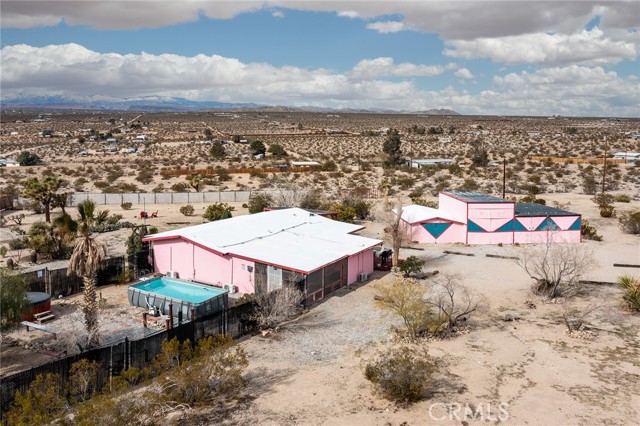 Detail Gallery Image 5 of 32 For 2642 Star Ln, Joshua Tree,  CA 92252 - 3 Beds | 2 Baths