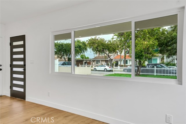 Detail Gallery Image 11 of 50 For 15017 Kingsdale Ave, Lawndale,  CA 90260 - 3 Beds | 2 Baths