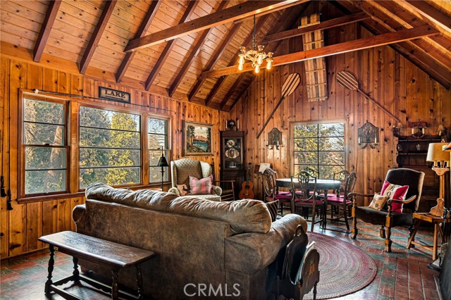 Detail Gallery Image 7 of 24 For 363 Mittry, Lake Arrowhead,  CA 92352 - 2 Beds | 1 Baths