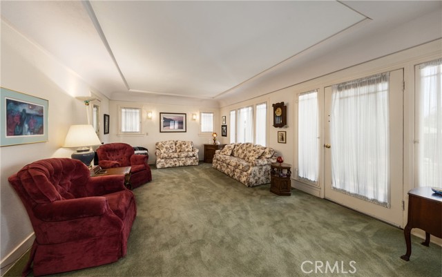 11460 Terracina Blvd, Redlands CA: https://media.crmls.org/medias/7b242c0f-0184-4df5-aba4-410609eef5dd.jpg
