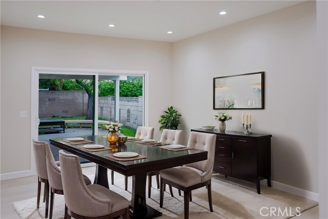 Detail Gallery Image 6 of 44 For 16840 Superior St, Northridge,  CA 91343 - 4 Beds | 3 Baths