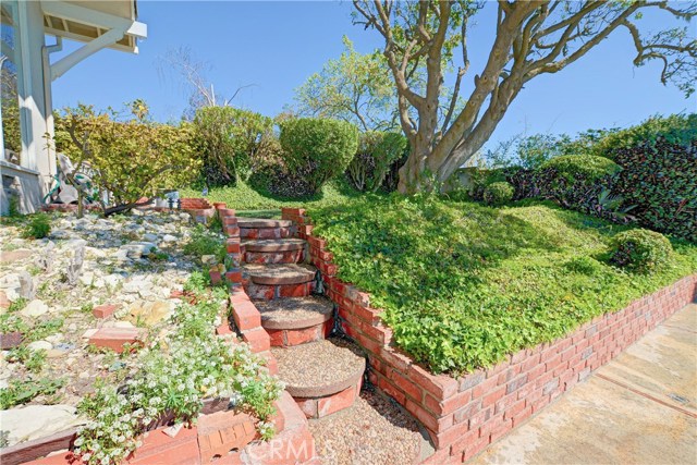 5750 Whitecliff Drive, Rancho Palos Verdes, California 90275, 4 Bedrooms Bedrooms, ,3 BathroomsBathrooms,Residential,Sold,Whitecliff,SB17051004