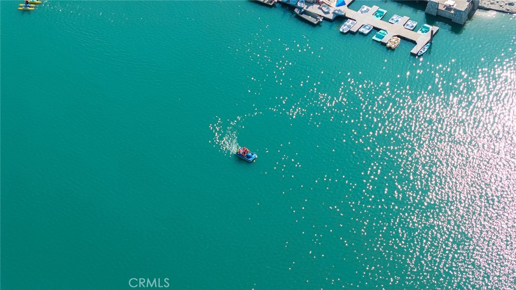 https://media.crmls.org/medias/7b2639c3-e4a8-485f-a6a7-8e1dc1032b0d.jpg?preset=X-Large