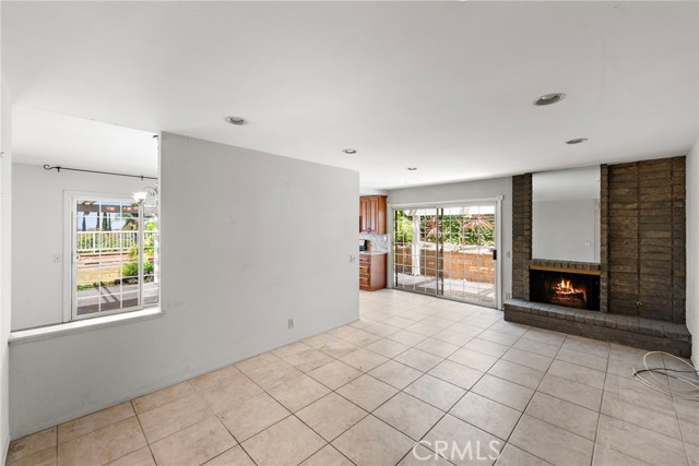 27951 Nevado, Mission Viejo CA: https://media.crmls.org/medias/7b26d544-166d-404b-b864-40c05113ae8f.jpg