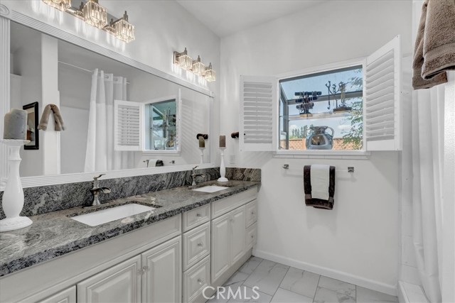 Detail Gallery Image 36 of 75 For 17276 Iona Ave, Lemoore,  CA 93245 - 3 Beds | 3 Baths