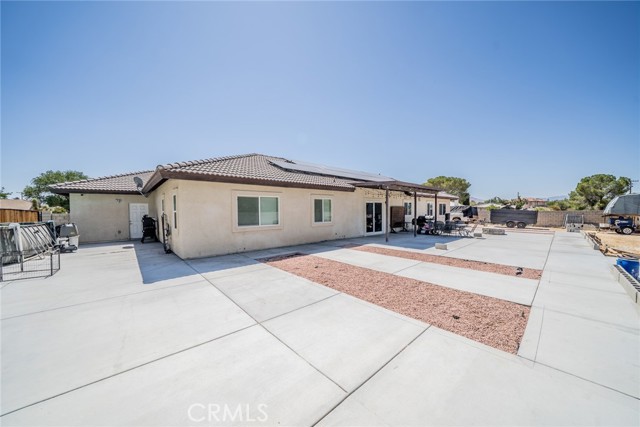 13546 Rincon Road, Apple Valley CA: https://media.crmls.org/medias/7b27fbc6-a077-4a03-8b8a-0df9e0e2b496.jpg