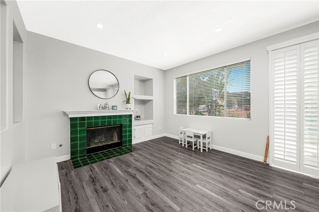 Detail Gallery Image 12 of 25 For 20220 Arthur Ct, Saugus,  CA 91350 - 3 Beds | 2/1 Baths