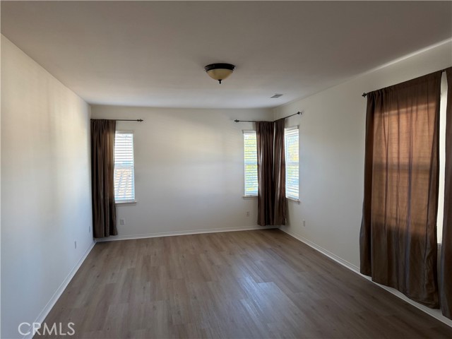 Detail Gallery Image 10 of 22 For 317 Commons Park Dr, Camarillo,  CA 93012 - 5 Beds | 3 Baths