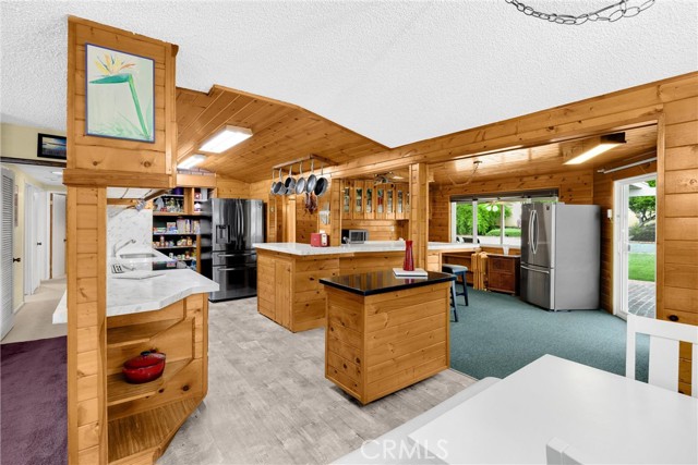 Detail Gallery Image 13 of 65 For 1005 E Woodland Ln, Glendora,  CA 91741 - 4 Beds | 3 Baths