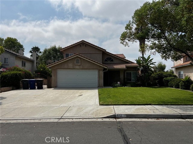 Detail Gallery Image 2 of 12 For 512 Athens St, Riverside,  CA 92507 - 4 Beds | 3 Baths