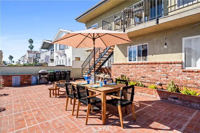 Detail Gallery Image 4 of 27 For 3711 Channel Pl, Newport Beach,  CA 92663 - 2 Beds | 1/1 Baths