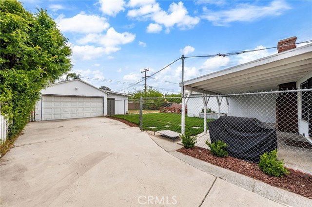 1326 Clock Avenue, Redlands CA: https://media.crmls.org/medias/7b2b989c-7331-4b69-8e03-57dae737a8b2.jpg