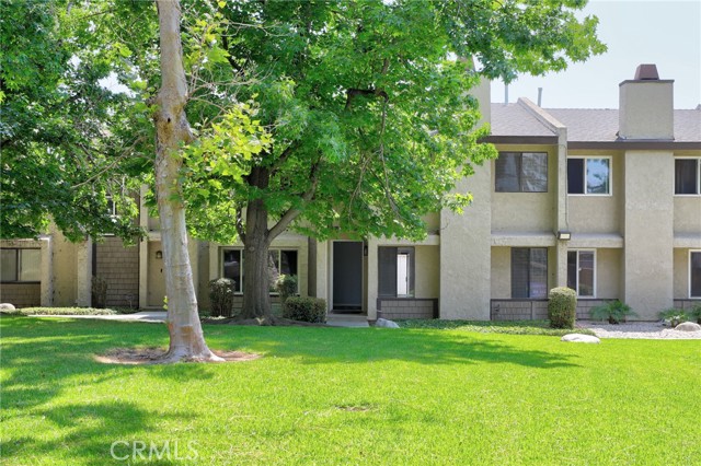 Detail Gallery Image 3 of 28 For 2155 N Fairview St #8,  Santa Ana,  CA 92706 - 3 Beds | 2/1 Baths