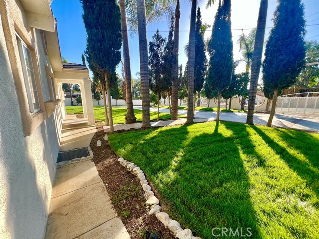 Detail Gallery Image 7 of 44 For 6576 Lorena Ave, Jurupa Valley,  CA 91752 - 5 Beds | 3/1 Baths