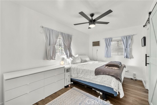 Detail Gallery Image 28 of 41 For 18019 Tiara, Encino,  CA 91316 - 4 Beds | 2 Baths