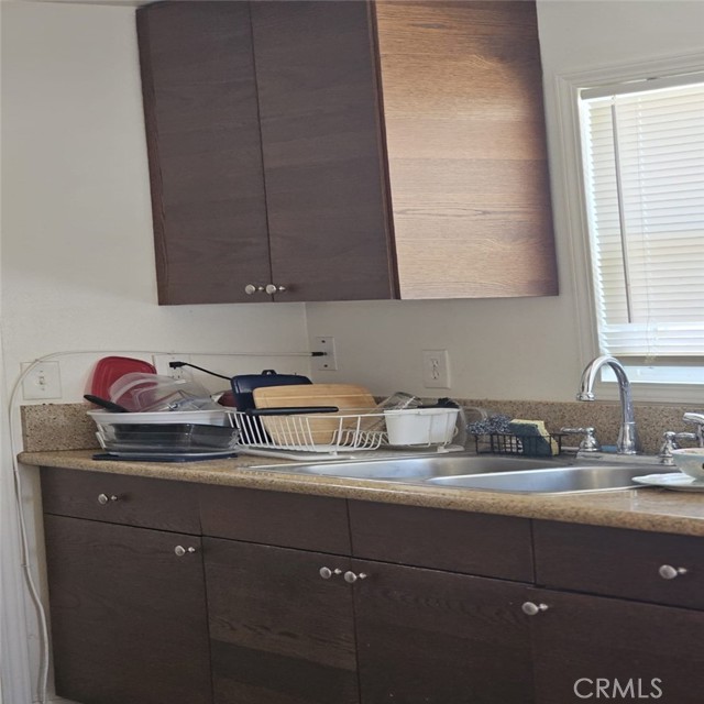 934 W 28th Street, San Bernardino CA: https://media.crmls.org/medias/7b2c6be5-363b-4b34-9e03-0aebc0974b30.jpg