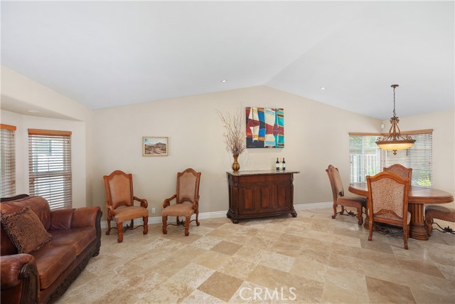 Detail Gallery Image 11 of 28 For 25492 Buckwood, Lake Forest,  CA 92630 - 4 Beds | 2/1 Baths
