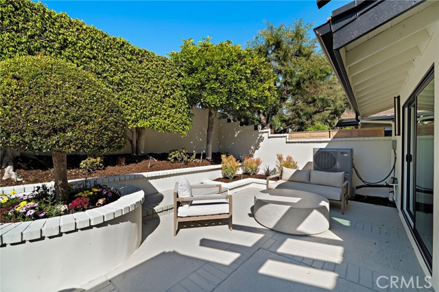 Detail Gallery Image 30 of 40 For 37 Beachcomber, Corona Del Mar,  CA 92625 - 3 Beds | 3 Baths
