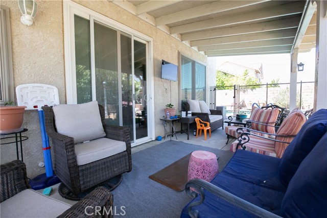 1805 Date Palm Drive, Palmdale CA: https://media.crmls.org/medias/7b2d5c1b-ef6e-4bf7-8e2b-1cc267dc87f9.jpg