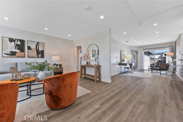 Detail Gallery Image 11 of 49 For 6053 Turnergrove, Lakewood,  CA 90713 - 4 Beds | 3 Baths