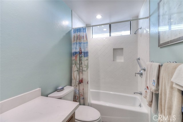 104 Francisca Avenue, Redondo Beach, California 90277, 3 Bedrooms Bedrooms, ,3 BathroomsBathrooms,Residential,Sold,Francisca,SB22054762