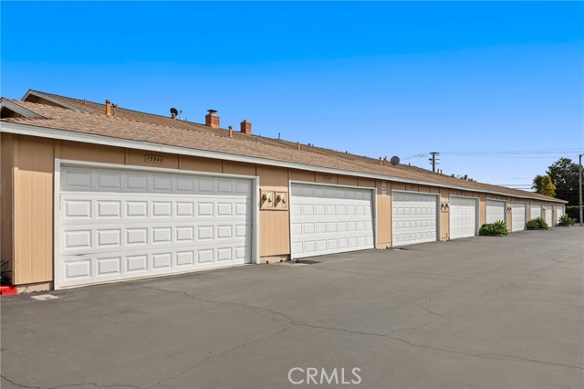 Detail Gallery Image 18 of 27 For 15940 Silvertip Ct, Fountain Valley,  CA 92708 - 1 Beds | 1 Baths