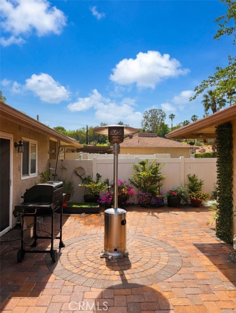 Detail Gallery Image 11 of 26 For 26172 Rainbow Glen, Newhall,  CA 91321 - 2 Beds | 2 Baths