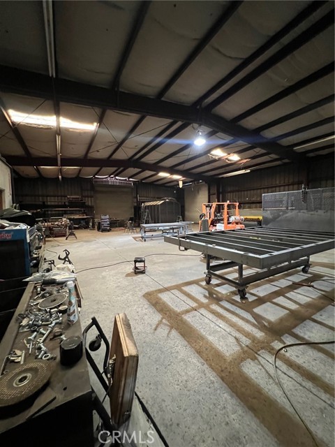 Detail Gallery Image 14 of 33 For 8666 Beech, Fontana,  CA 92335 - – Beds | – Baths