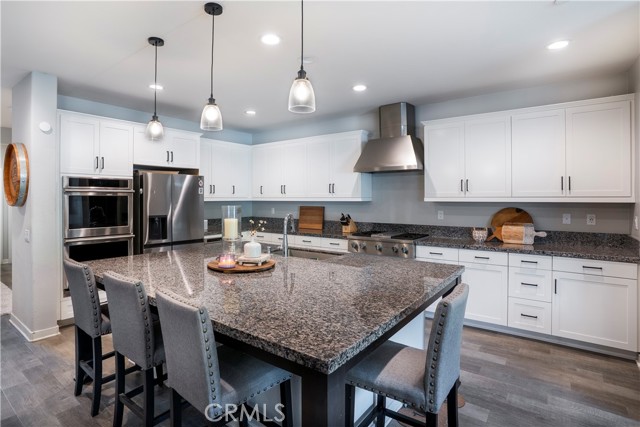 Detail Gallery Image 17 of 32 For 28604 Foothill, Saugus,  CA 91350 - 4 Beds | 3 Baths