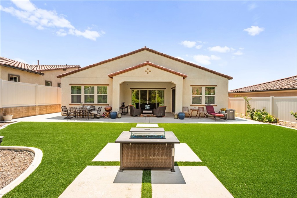 MLS #OC25159239 img 2