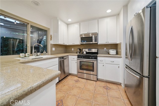 Detail Gallery Image 5 of 33 For 1777 Aspen Village Way, West Covina,  CA 91791 - 3 Beds | 2 Baths